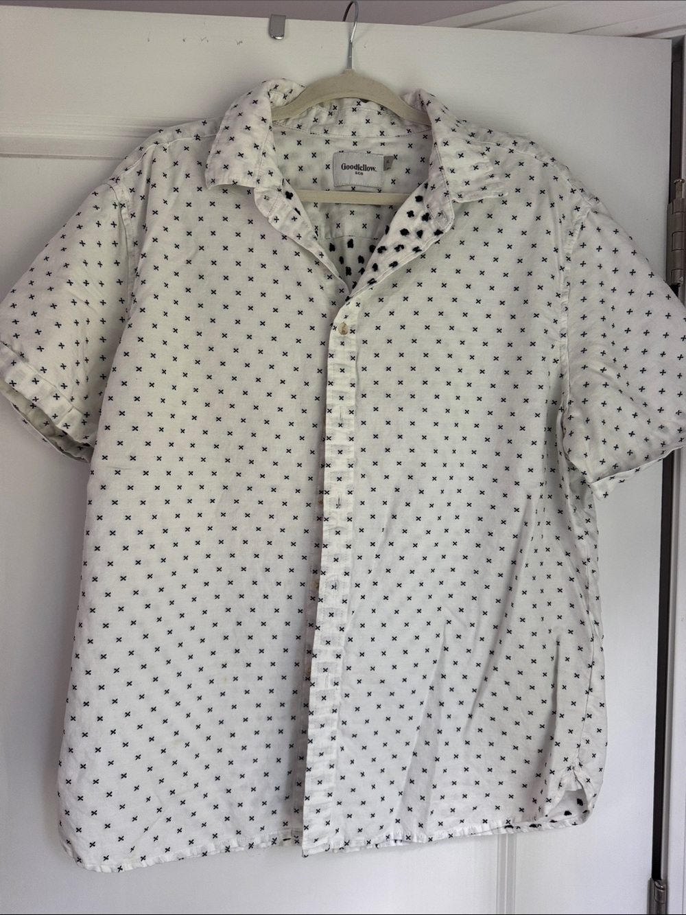 Goodfellow & Co White Short-Sleeve Button-Down Shirt with Black Cross Pattern